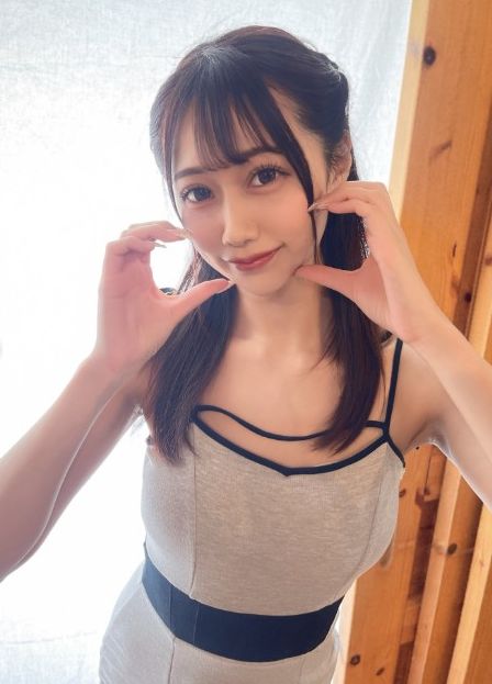 澪奈明日見