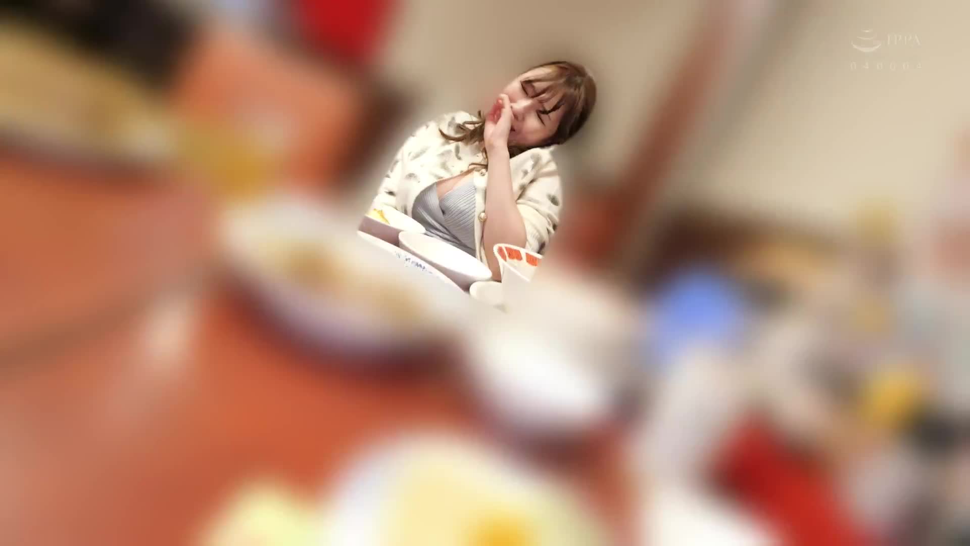 無內衣巨乳「跳跳蛙裝置」恥辱約會-小坂向日葵~搖動I罩杯巨乳，在外面射出「尿濕高潮」。 - AV大平台 - 中文字幕，成人影片，AV，國產，線上看