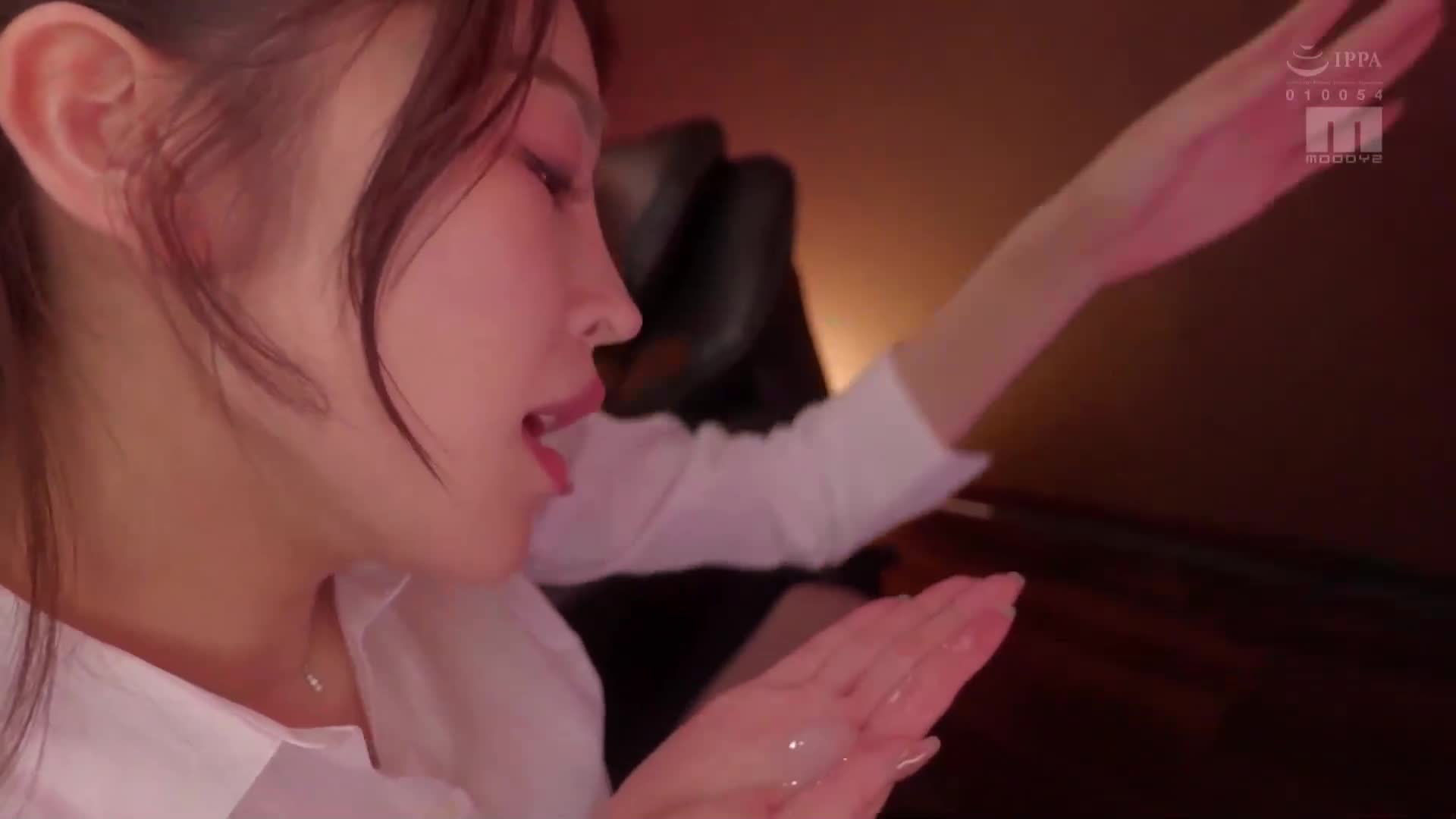 Beautiful legs and knee-high gaping, beautiful pussy, and snugly hospitality creampie sex industry tower Mori Hinatako - AV大平台-Chinese Subtitles, Adult Films, AV, China, Online Streaming